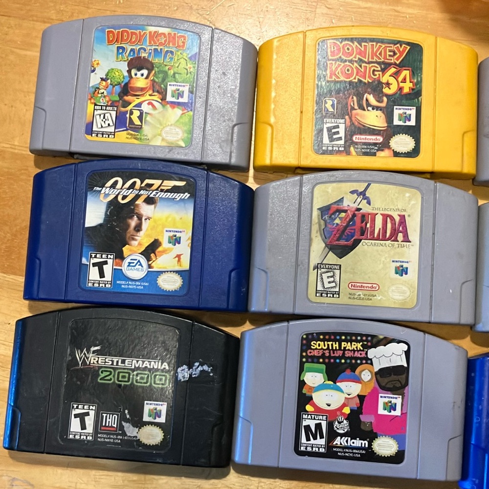A lot of 12 Nintendo 64 game pack, games